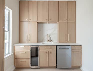 Far vela Kitchen remodel butler pantry remodel