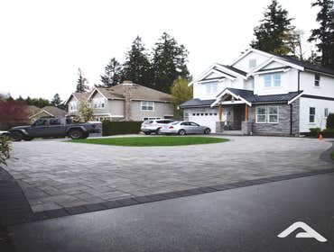 Photos by Archiscape LLC #1