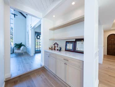 Lake Vista Major Remodel | Encino, CA This was a major remodel that included a complete kitchen remodel, laundry room, master bathroom, removing walls 