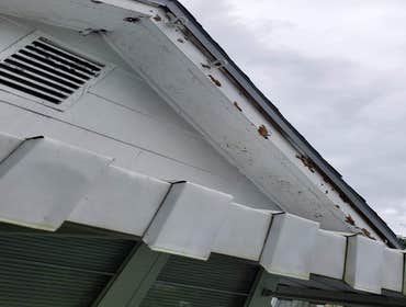 APPLETON AVE REPAINT Scrap all existing peeling paint
Pressure wash
Caulk all cracks
Apply 2 coats of paint and primer