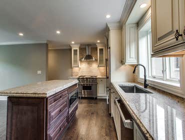 Chicago Kitchen Chicagoland / Northwest suburb based general contractors and builders who specialize in custom homes, renovation, remodeling, additions