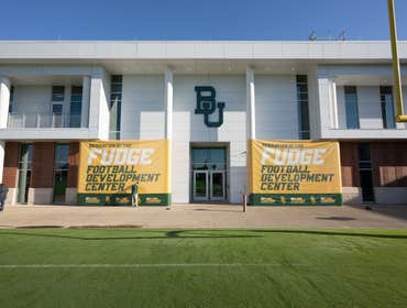 Baylor Football Creating the space that will nurture citizenship through teamwork and leadership through example.