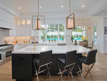 Over sized kitchen island