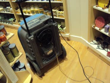 Project photos from Westside Restoration Flood at Retail Store