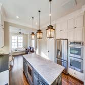 733 Ashland