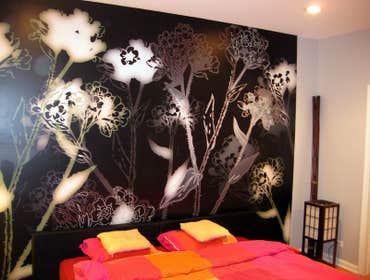 Chicago painting contractor. Windy Painters Chicago Interior services:
drywall repair, wallpaper, apartments, condo, houses, condominium staircases
Ext