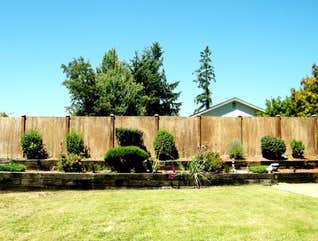 Photo(s) from Americrete Fencing