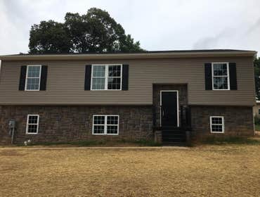 Lindberg ave house