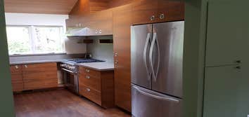 Custom build kitchen cabinets