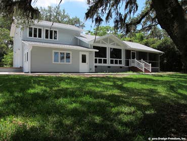 Lakeside elevation