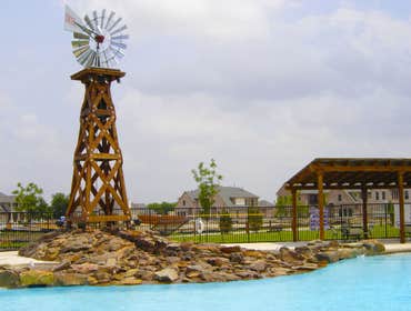 Commercial Aquatic/Amenity Centers and Entry Walls/Fountains
