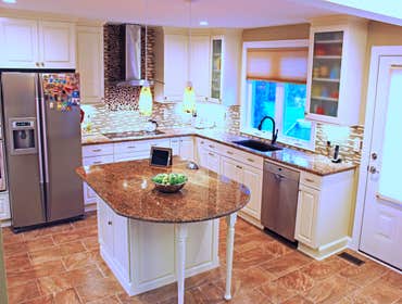 Transitonal Frame-less cabinets
We did quite a bit of structural work and some major plumbing re-work for the rest of the house to be able to open u