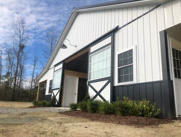 4-Stall Horse Barn This is a classic, 4-stall equestrian building. The dimensions are 36’x36’x10’, with two 10’ wide lean-tos. The stalls are 12’x12’, 