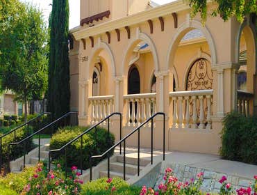 Commercial Aquatic/Amenity Centers and Entry Walls/Fountains