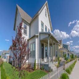 Eterna Prime Crafted Living