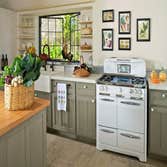 Flora Farm Culinary Cottages