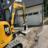 C&R Excavating & Demo Inc
