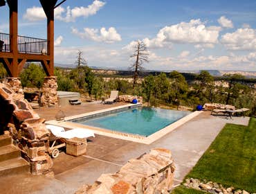 Kanab, Utah Beautiful house located in the amazing setting of Southern Utah