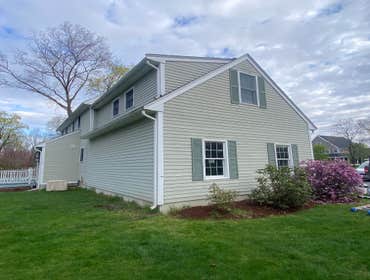 Residential Exterior Paint (Vinyl) [Concord] OVERVIEW:
Check out this full exterior vinyl siding paint job in Concord!
Due to weather elements and ag