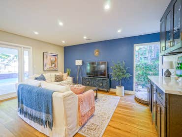 Complete Home Remodeling Porter Ranch Complete home remodeling in Porter Ranch
2,700 SF with 3 bathrooms, kitchen, flooring, painting etc.