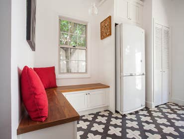 Jhonathan-Glendale Kitchen