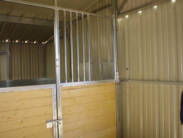 Custom Stalls