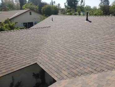 ROOF & SOLAR Roofing installation