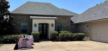 Brown's Roofing