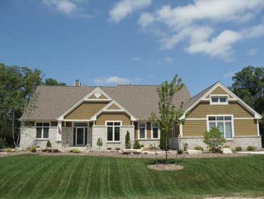 Project photos from PCS Milwaukee PCS Milwaukee Roofing pictures for interior painting, exterior painting, garage building, and general contracting. As