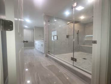 BATHROOM RENOVATION ( FERNANDEZ AVE. / ARLINGTON HEIGHTS ) For this project we removed a couple of non-load bearing walls and used the space from 2 clo