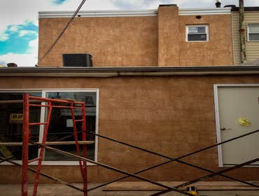 Stucco Stucco is a durable and weather-resistant material that comes in different colors and textures.
It can be used to cover less appealing building