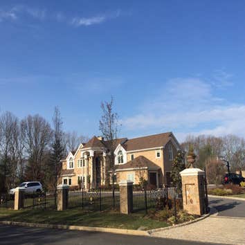 Melville, NY Beautiful 13,000 square foot Mansion.