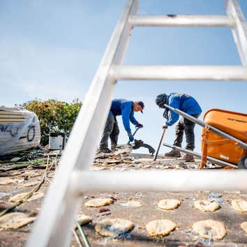 El Mago's Roofing Corp