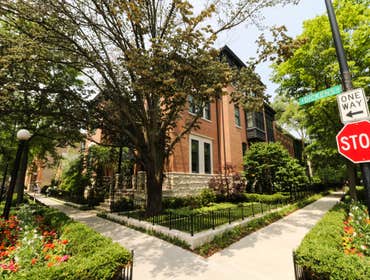 W Dickens Ave Home