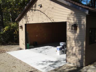 Unattached Garage