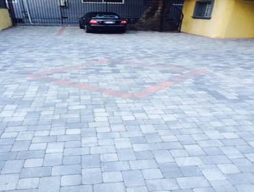 Interlocking Paved Driveway by MMCC