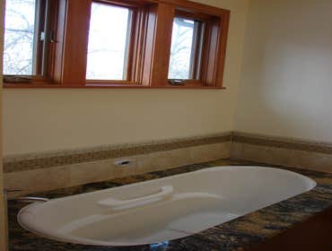 Dramatic soaking tub