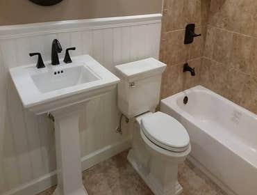 Full Bath with Tub