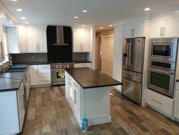 Gomez Kitchen
