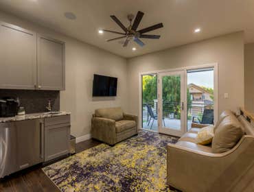CONTEMPORARY NEW BUILD