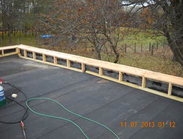 Parapet wall