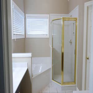 Winoka Master Bathroom