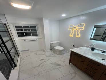 Bathroom Remodel Wyncote + Stunning Bathroom Transformation - Now
Booking Remodels!
We took this bathroom from cramped to completely customized by remo
