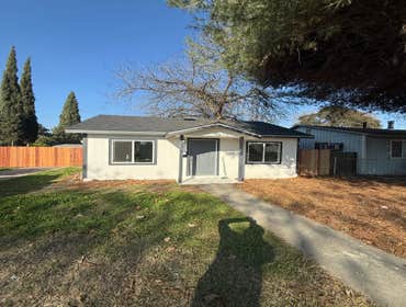 Photos by Handyman Modesto Limited Liability Company #4 Full Residential Rehabilitation – Stockton, California
Comprehensive property transformation i