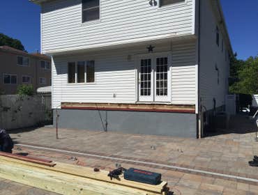 Deck with roof - before
