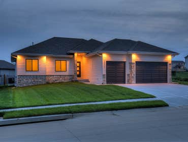 7814 S 194 Avenue, Gretna