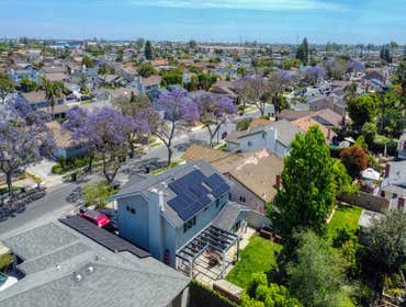 Solar PV System Installation in Long Beach, 20 x REC400 Solar PV System Installation has been done with 20 x REC400 in Long Beach. Also, smart grid-rea