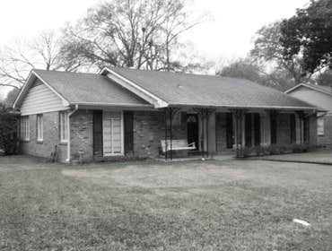 3630 Newcastle Dr. Houston TX 77027, Afton Oaks Complete Renovation of this 1950's home in Afton Oaks with a second floor addition. Awarded with first 