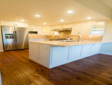 Kelly, Kitchen