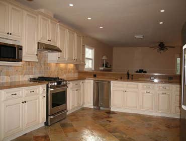 3 Day Flooring, Kitchen and Bath's Pictures Take a look at our luxurious kitchens, bathrooms and flooring we have done! Come into our showroom today to